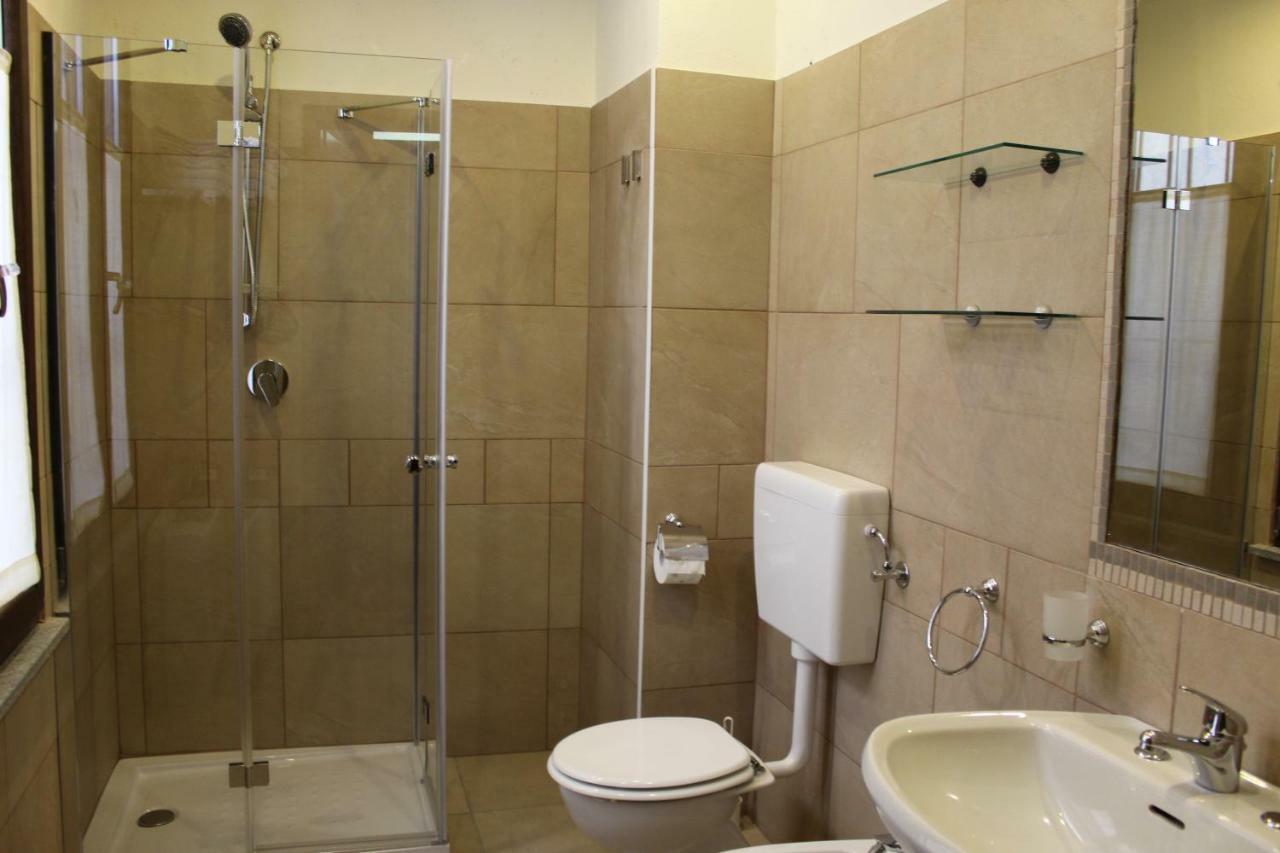 Passaggio A Nord Ovest Hotel Settimo Vittone Ngoại thất bức ảnh