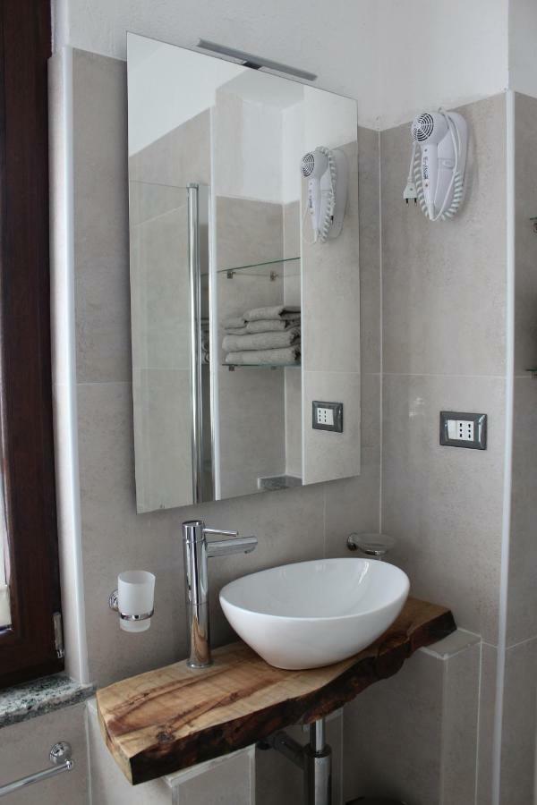 Passaggio A Nord Ovest Hotel Settimo Vittone Ngoại thất bức ảnh